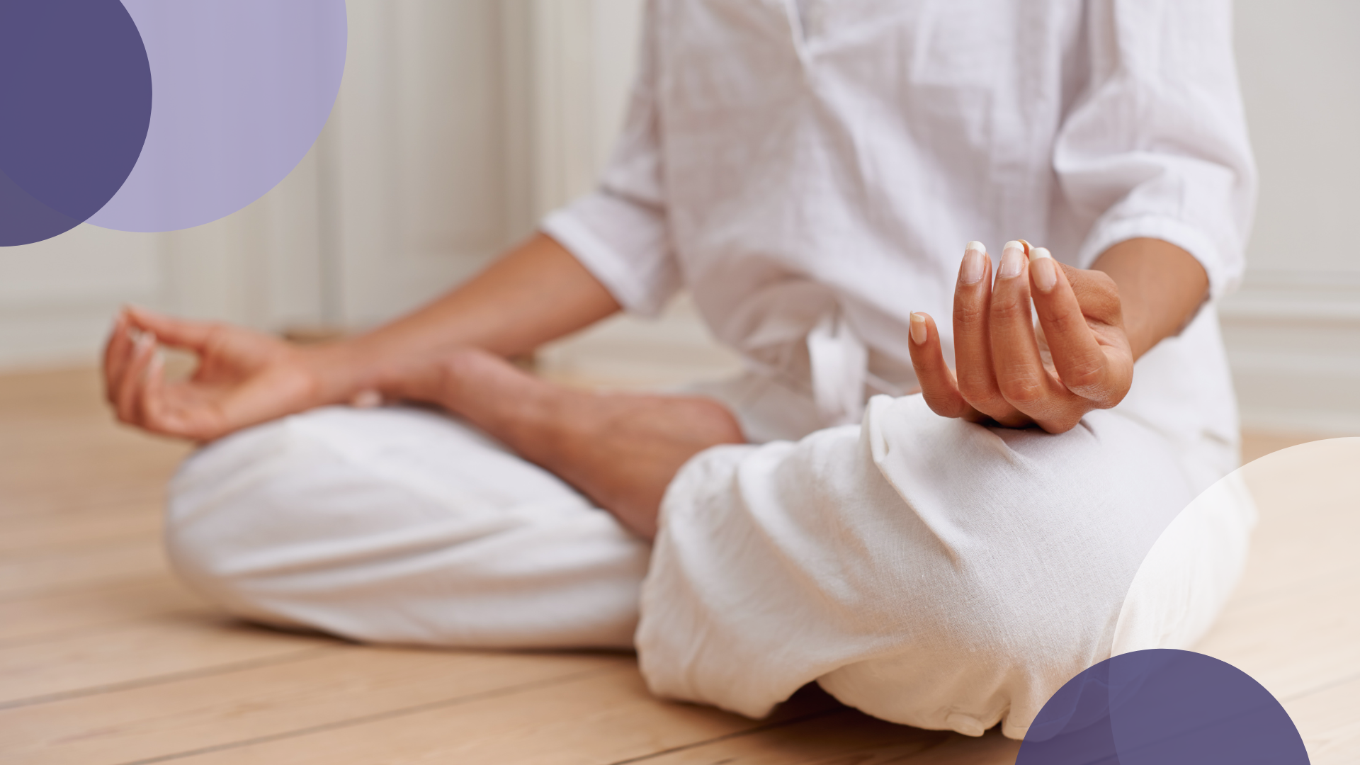 Yoga anti-stress – Comment le yoga aide à réduire le stress et retrouver le calme